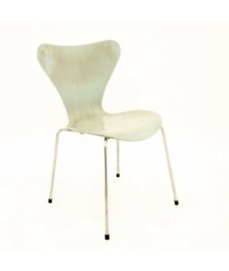 Arne Jacobsen For Fritz Hansen Mid Century Modern Series 7 Chair Frost