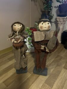 Pair Of Primitive Handmade Folk Art Fall Pilgrim Dolls 28 31 Cloth Wood Base