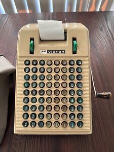 Vintage 1940 S Victor Adding Machine Tan With Extra Paper Ribbons Untested