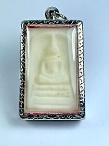 Handmade Carved Sam Roi Yod Relics Arahant Somdej Natural Backside Thai Amulet 