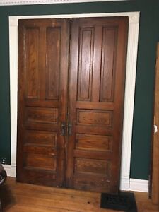 Oak Pocket Doors 60 75 X 96 X 1 75 Astragal On One Door 2 5 