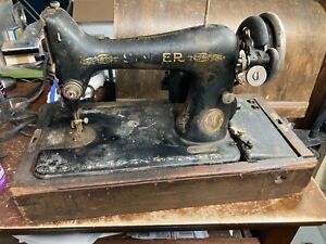 Vintage Singer Sewing Machine Serial No Ab417996 1926 Parts Machine
