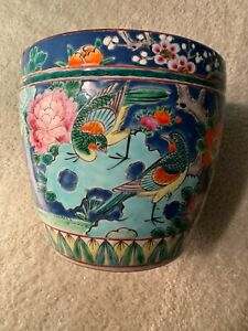 Vintage 1920s Kangxi Style Famille Rose Verte Porcelain Urn Jar Birds Flowers