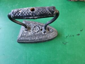 Small Antique Primitive Cast Iron Flat Sad Iron 2 Ck 