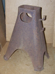 Vintage Cast Iron Machine Age Base Stand Steampunk Industrial Table Pedestal Art