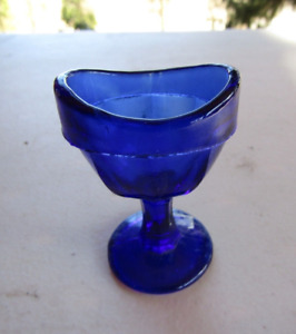 Vintage Cobalt Blue Pedestal Glass Eye Wash Cup Optical Ocular Care 2 1 2 T