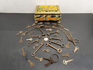 Vintage Keys Lot Of 46 Antique Skeleton Keys Barrel Cabinet Lock Steampunk 