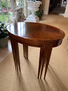 Mahogany Hepplewhite Style Nesting Tables 3 Great Condition Banded Edge C1990