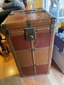 Immaculate Early 1900 Hartman Upright Steamer Trunk Cushion Top 