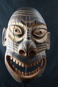 73 Greenlandic Mask In Cedar Wood Ammassalimiut Inuit