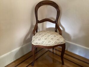 Victorian Balloon Back Solid Walnut Side Chair