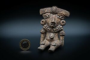 Pre Columbian Michoacan Chupicuaro Pottery Sitting Figurine