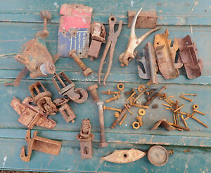 60 Assorted Pieces Of Rusted Metal Industrial Salvage Rusty Tools Oil Wheel Eb03