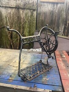 Antique Singer Treadle Sewing Machine Cast Iron Base Parts Wheel And Pedal