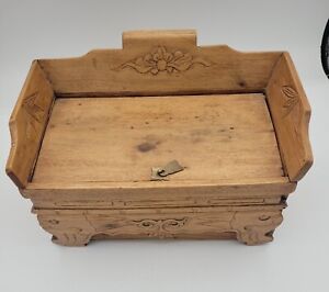 Antique Asian Chinese Oriental Carved Wood Trinket Box With Tray