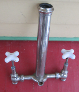 Vintage Antique Bathtub Faucets And Plumbing Parts Claw Foot Tub Era