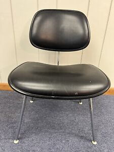 Vintage Herman Miller Eames Chair Black With Chrome Tone Legs