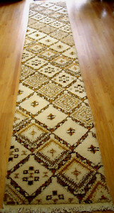 2 10 X 18 Moroccan Runner Hand Knotted Natural Wool Ivory Geometric Long Rug