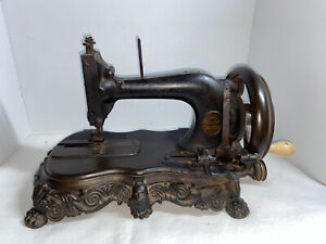 Antique Ornate Footed Cast Iron With Roman Head Etching Sewing Machine Saxonia 