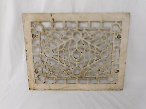 Antique Ornate Cast Iron Grate Old Floor Register Heat Vent 13 25 X 10 5 Paint