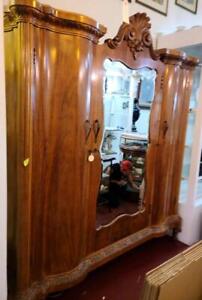 Amazing Gorgeous Antique Solid Wood Victorian Triple Armoire Mirror Door Vgc