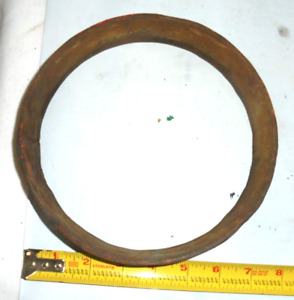 Antique Wagon Wheel 1 3 4 X 7 1 4 In Hub Steel Rings Rustic With Rust