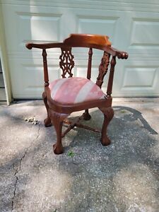 Chippendale Carved Ball And Claw Feet Mahogany Corner Side Chair