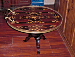 Vintage Italian Made Floral Inlay Drop Leaf Occasional Table Coffee Table