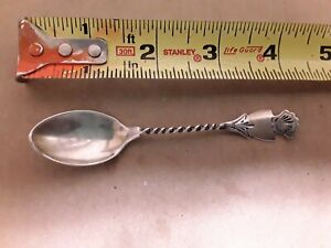 Vintage Small Spoon Thistle Acanthus Silver Twisted Handle 36