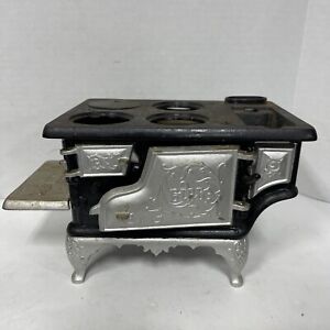 Antique Vintage Cast Iron Salesman Sample Bird Cook Stove 9 X 6 X 6 1 4 