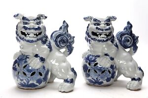Vintage Kutani Pair Of Japanese Foo Dog Guardians White Blue Porcelain