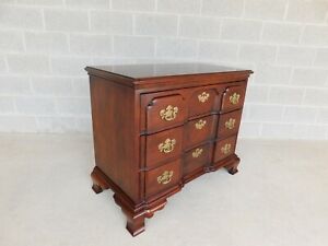 Statton Private Collection Oldtowne Cherry Block Front Chippendale Style Chest