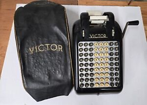 Vintage Victor 8 Row Hand Crank Adding Machine Model 680 With Dust Cover