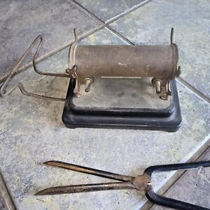 Antique Solar Brand Curling Iron And Heater The Electric Manufacturing Co