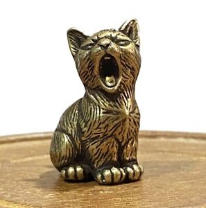 Brass Cute Cat Animal Statue Small Sculpture Tabletop Figurine Netsuke
