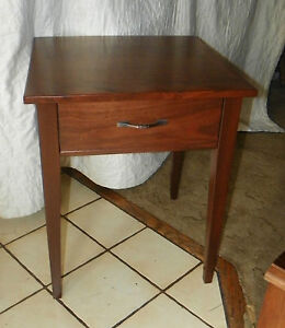 Solid Walnut Lamp Table Side Table With Drawer T237 