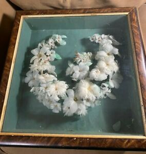 Large Superb Antique Victorian Mourning Feather Wreath In Shadowbox Case