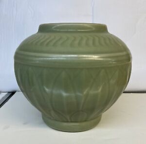 Chinese Antique Celadon Vase 7 1 2 Inches Longquan Of Song Theu Ming