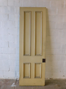 1800 S Antique Interior Door Four Panel Italianate Style Chippy Paint Ornate