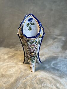 Antique Blue And White Floral Tripod Vase 6 5 Earthenware Collectible Vintage