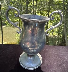 Meriden B Company Silverplate No 1380 Loving Cup Trophy Cup Floral Etching S32