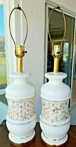 Magnificent Mcm Mid Century Modern Hollywood Regency Ceramic White Gold Lamps