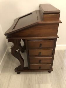 Vintage Davenport Captain S Desk Sixteen Pullout Drawers Leather Top Handcrafted