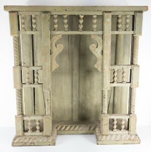 Antique American Victorian Rustic Green Painted Display Shelf Alcove