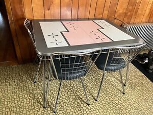 Nice Vintage 1950s Formica Kitchen Table With Leaf Four Chairs 
