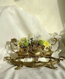 Rare 20th Century Broze Gold Plated Jardiniere Boat With A Mirror Tray Spain