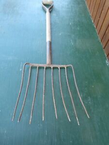 Antique 8 Prong Hay Pitch Fork 49 Handle Original Country Decor 