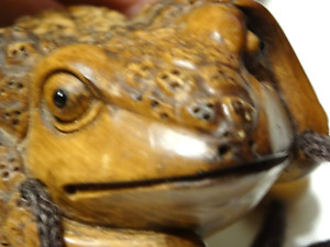 Japanese Boxwood Hand Carved Inro Netsuke Frog Antique Edo Era Ojime