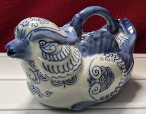 Antique Chinese Qing Dynasty Hand Painted Porcelain Chicken Tea Pot
