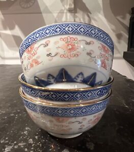 Antique Chinese Blue White Rice Grain Pattern In Ming Five Claw Dragon Motif